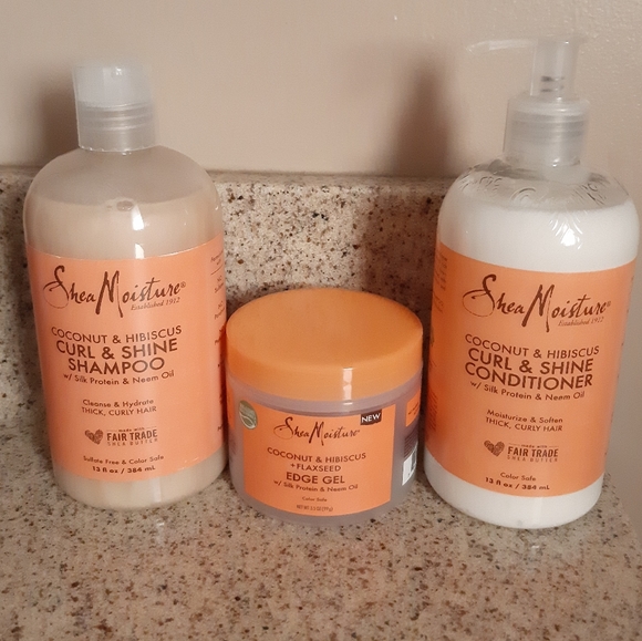 Shea Moisture Coconut and Hibiscus Haircare Bundle - Picture 3 of 12